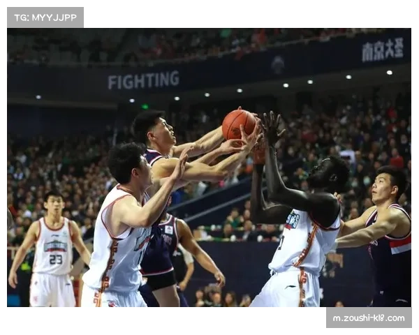 浙江稠州主场球迷齐喊黑哨 赛区被警告凸显赛场氛围管理难题